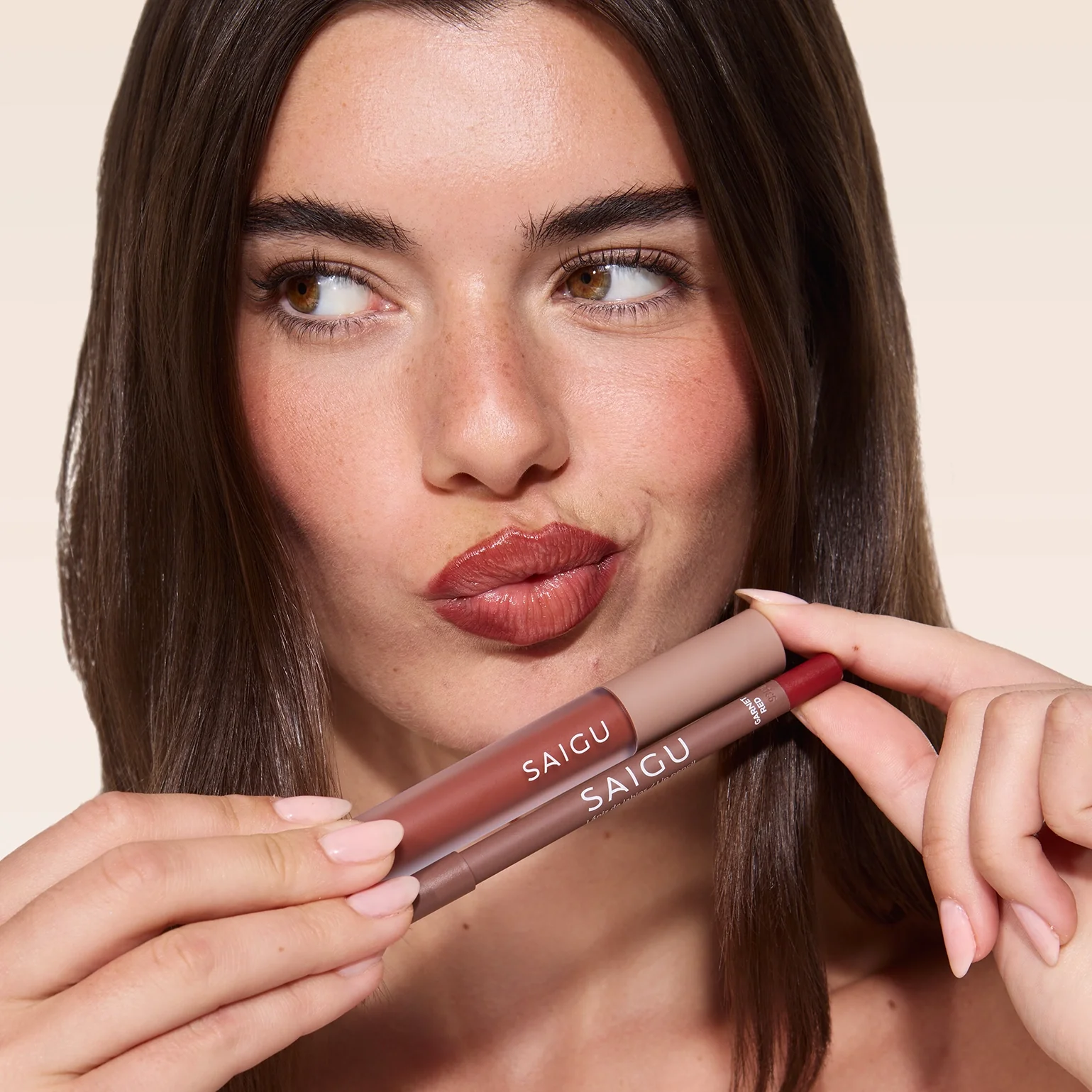 Lápiz de labios Perfilado Sedoso - Image 74